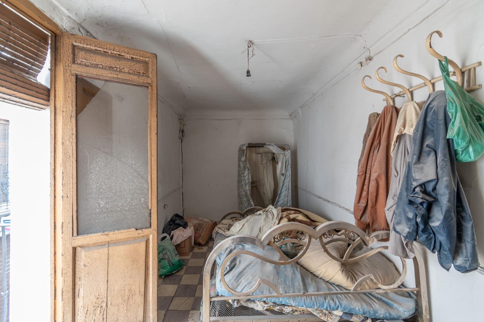 5 makuuhuone Yritys myytävänä paikassa Granada kaupunki - 289 000 € (Ref: 9419723)