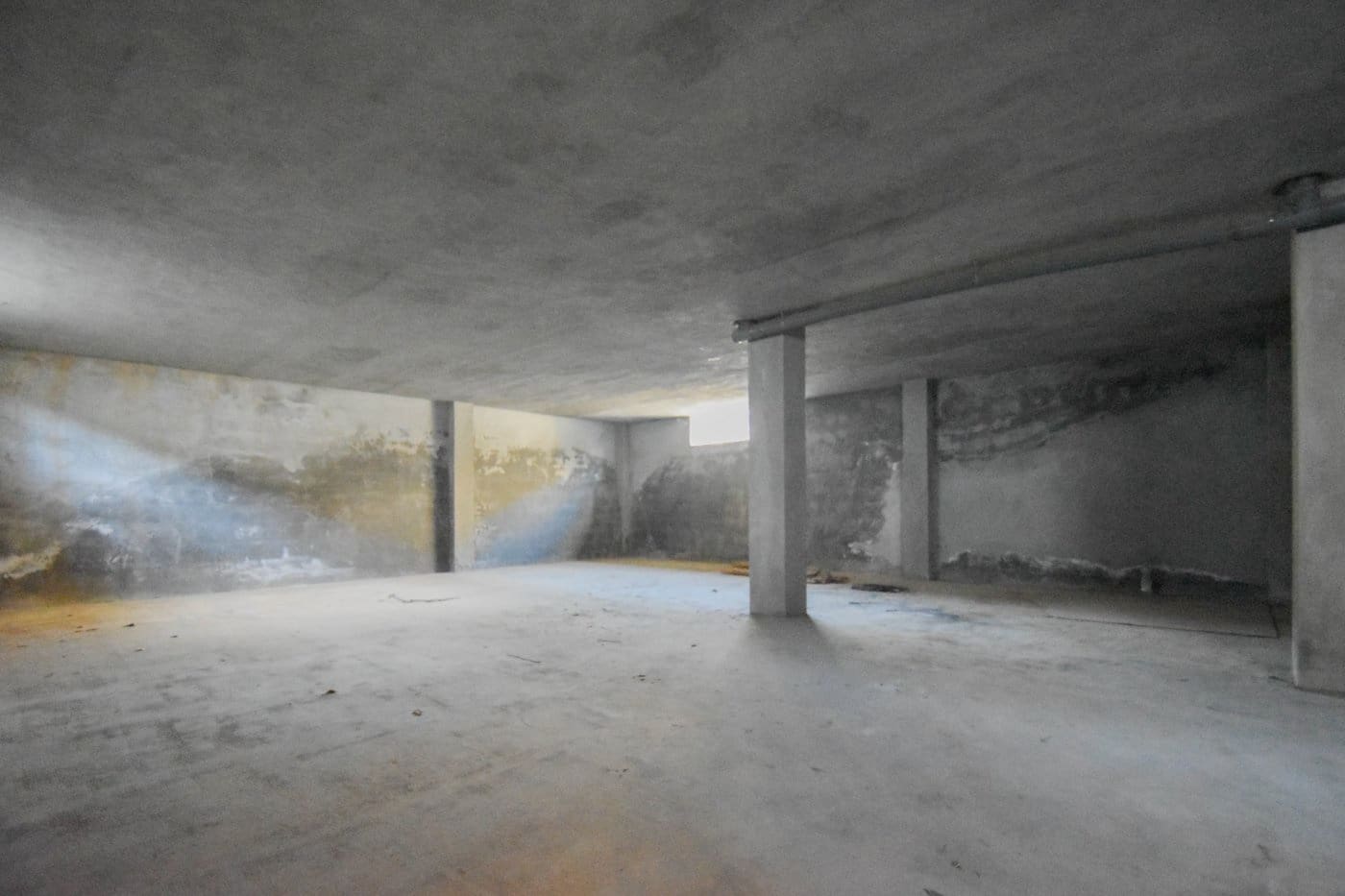 Commercial for sale in Granada city - € 455,000 (Ref: 9419726)