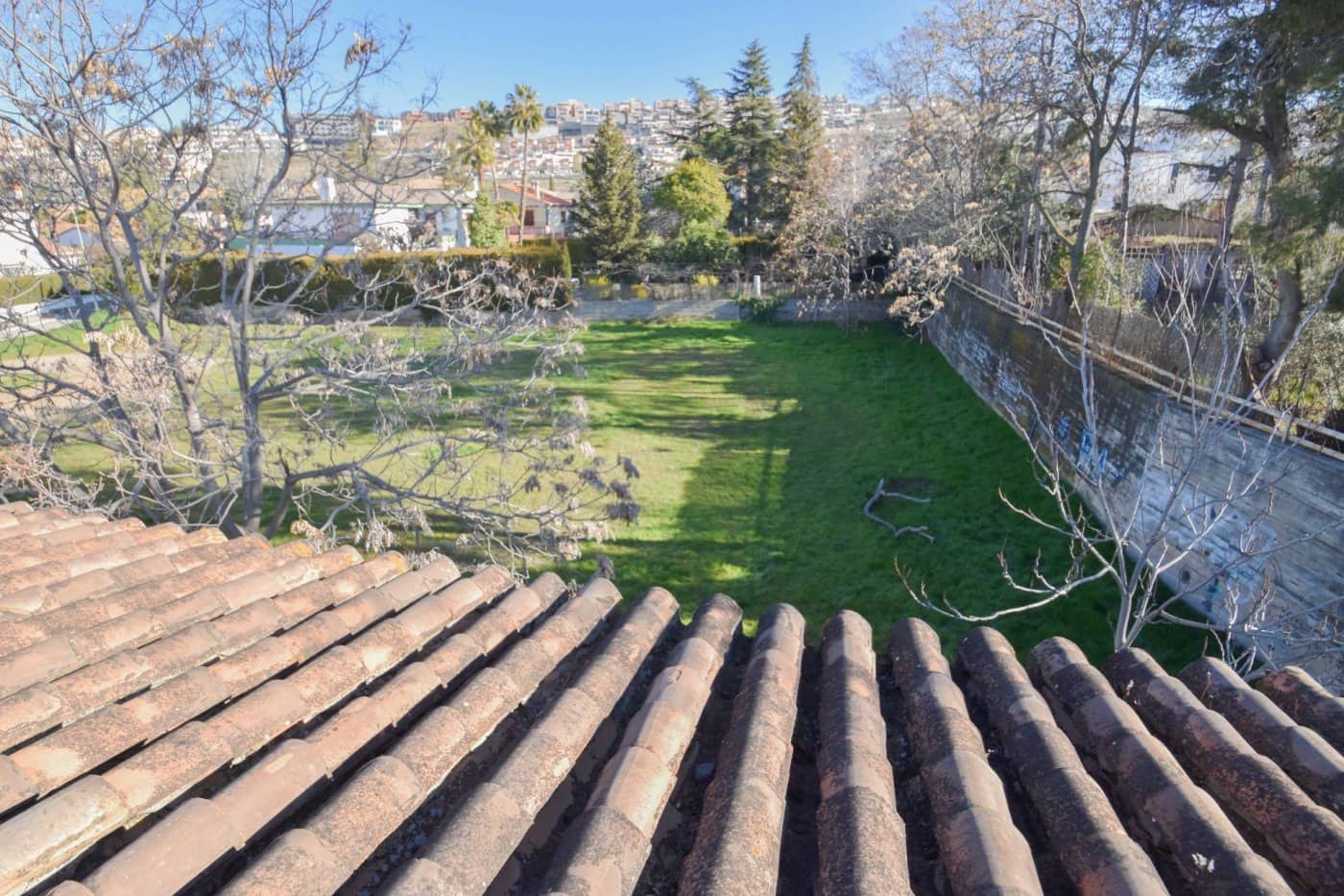 Commercial for sale in Granada city - € 455,000 (Ref: 9419726)