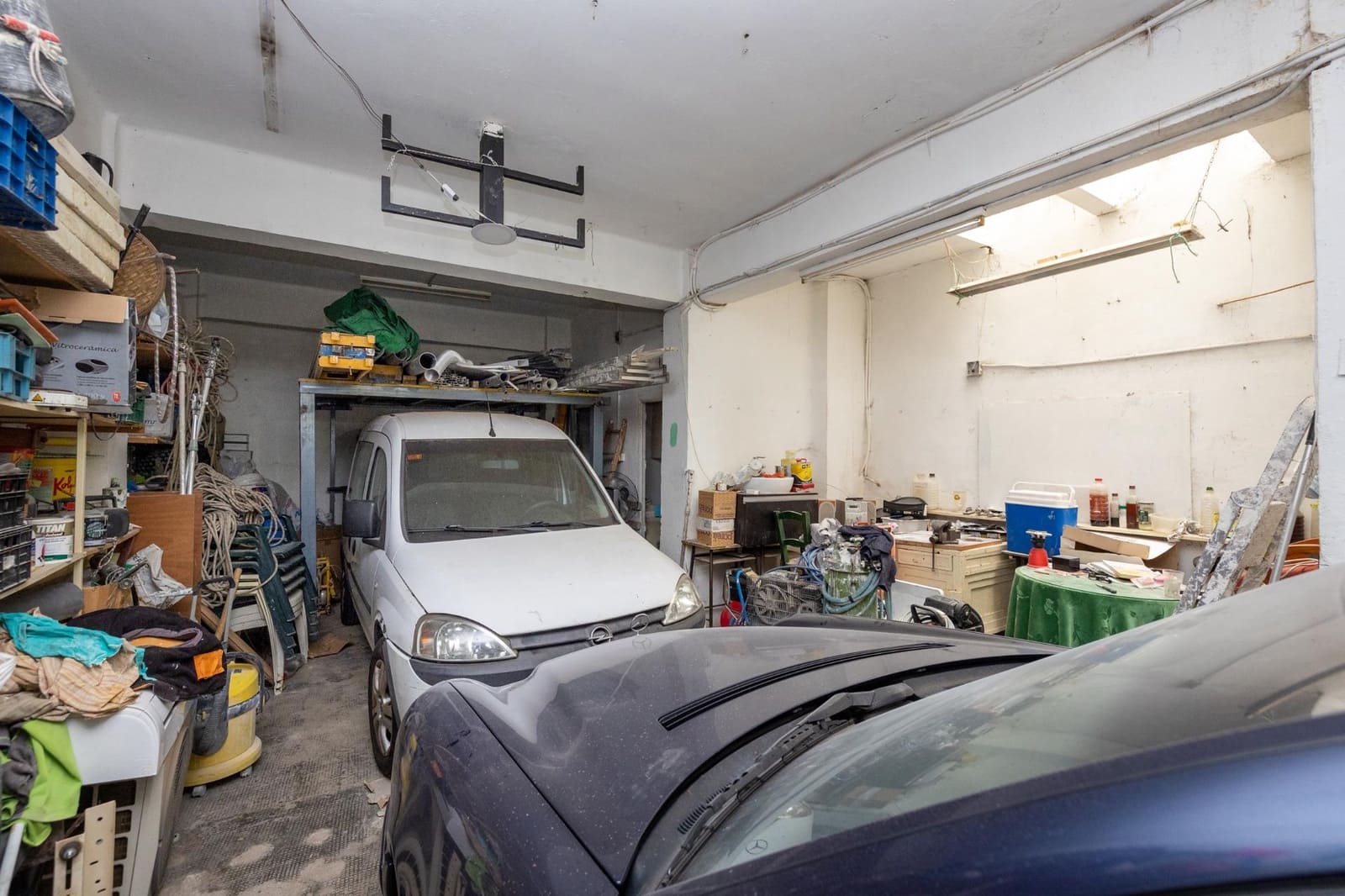 Erhverv til salg i Granada by med garage - € 60.000 (Ref: 9422389)