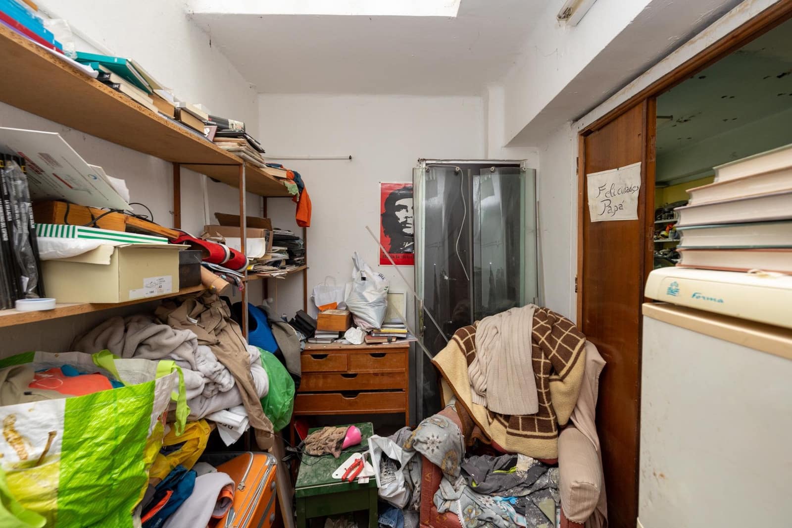 Erhverv til salg i Granada by med garage - € 60.000 (Ref: 9422389)