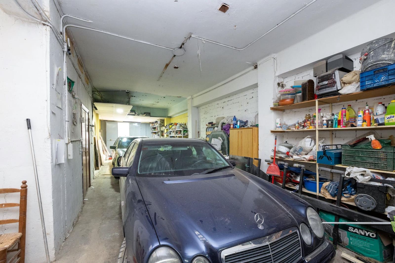 Erhverv til salg i Granada by med garage - € 60.000 (Ref: 9422389)