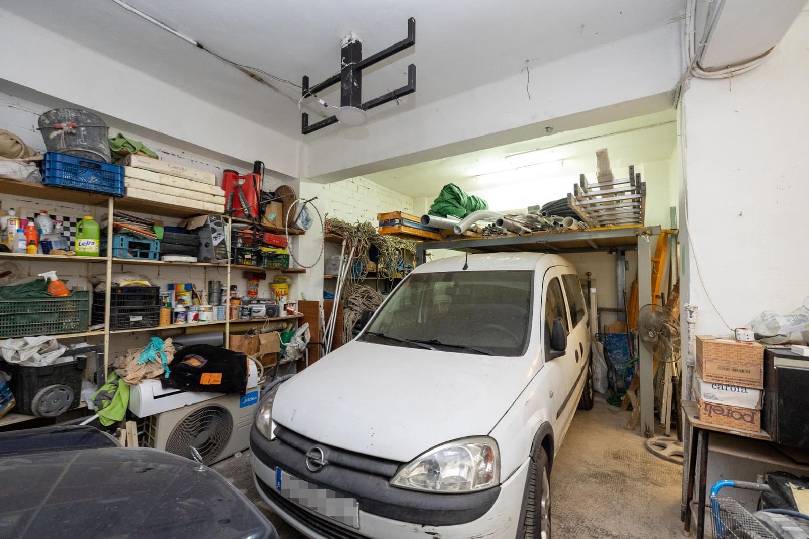 Erhverv til salg i Granada by med garage - € 60.000 (Ref: 9422389)