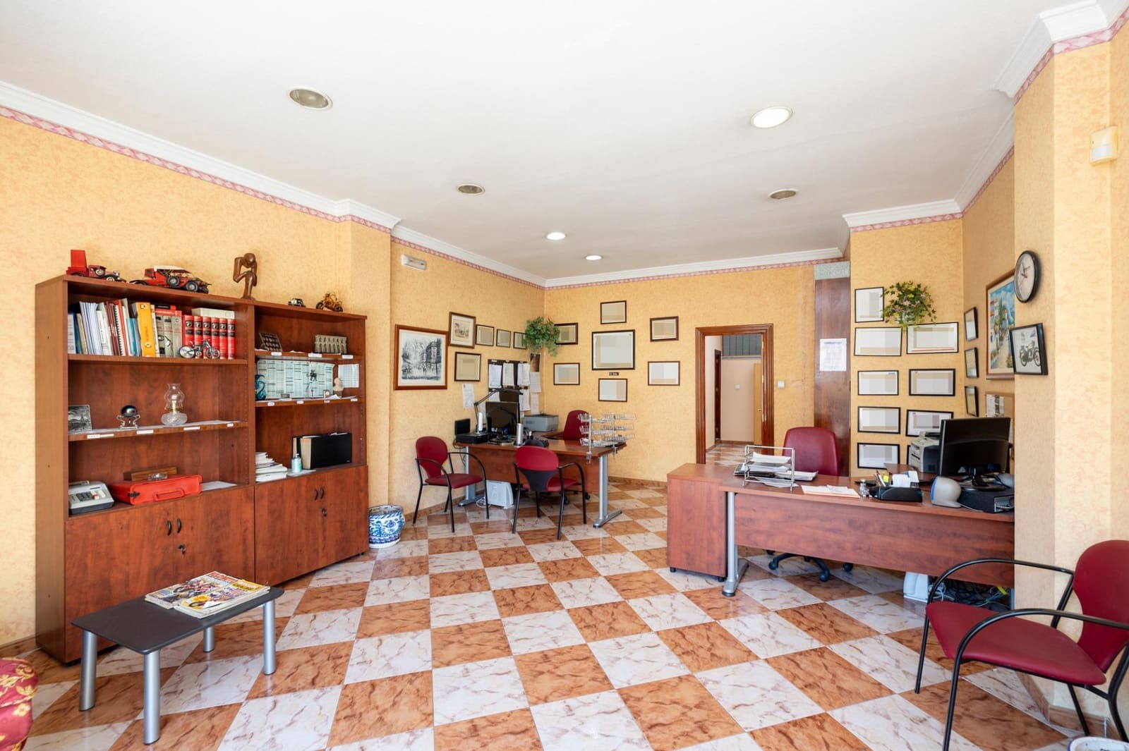 Local Commercial à vendre à Grenade ville - 120 000 € (Ref: 9422390)