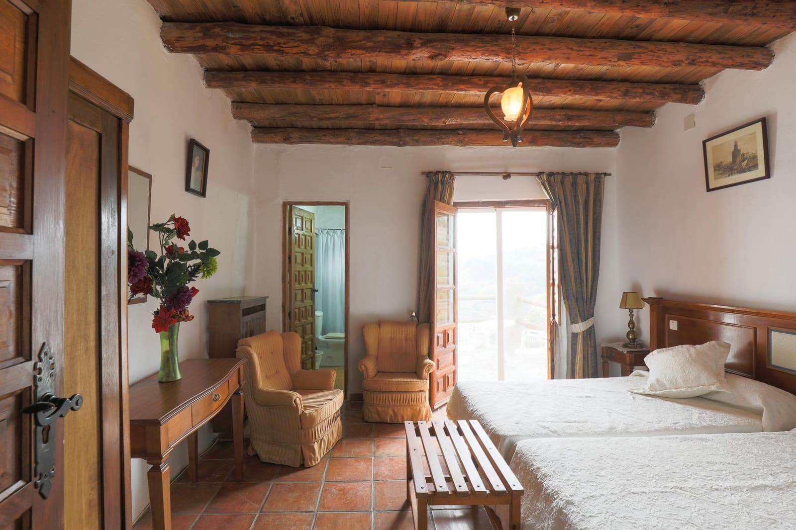 15 soverom Villa til salgs i Busquistar med garasje - € 428 656 (Ref: 9422391)