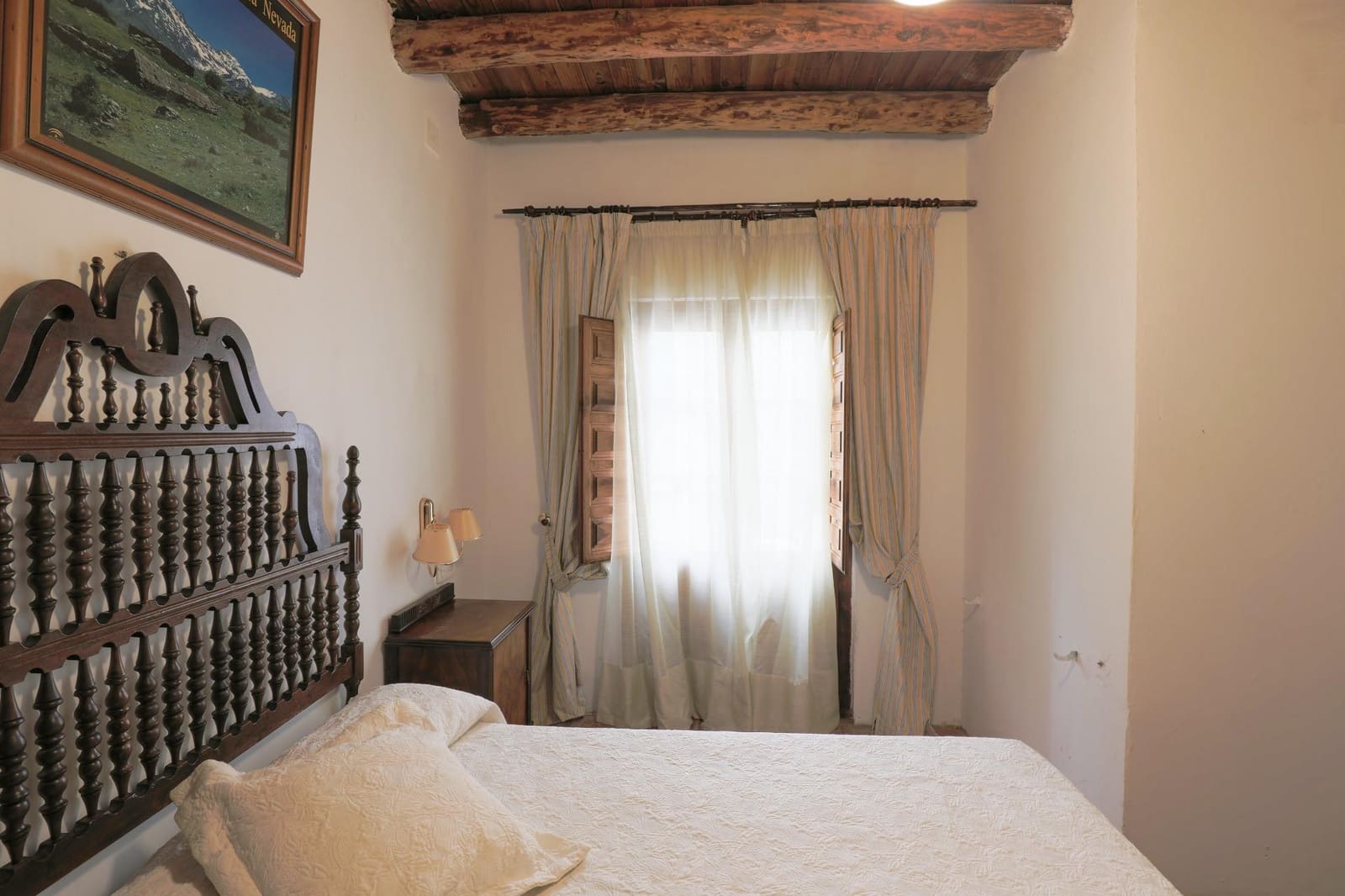 15 soverom Villa til salgs i Busquistar med garasje - € 428 656 (Ref: 9422391)