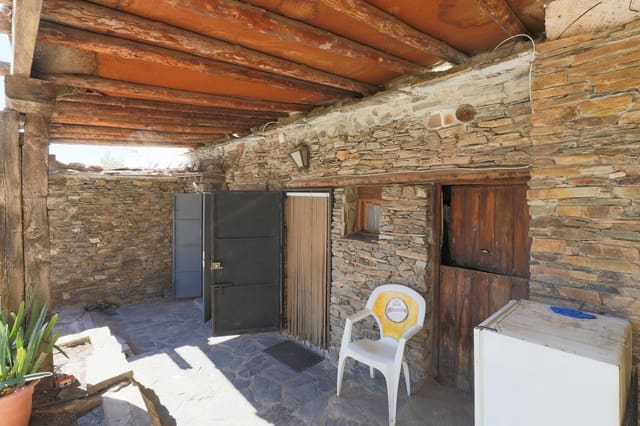 15 bedroom Villa for sale in Busquístar with garage - € 428,656 (Ref: 9422391)