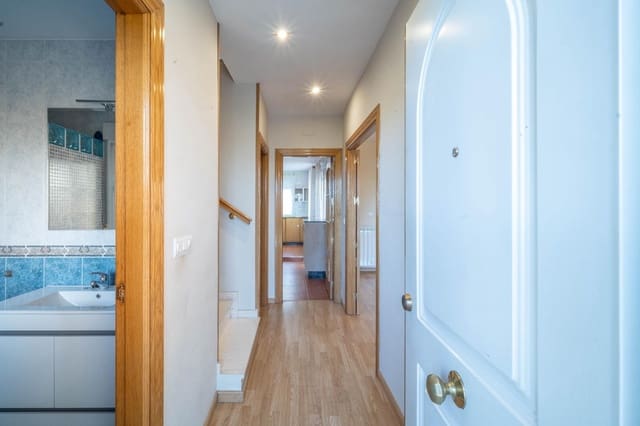 4 soverom Rekkehus til salgs i Cúllar Vega med garasje - € 245 000 (Ref: 9422392)