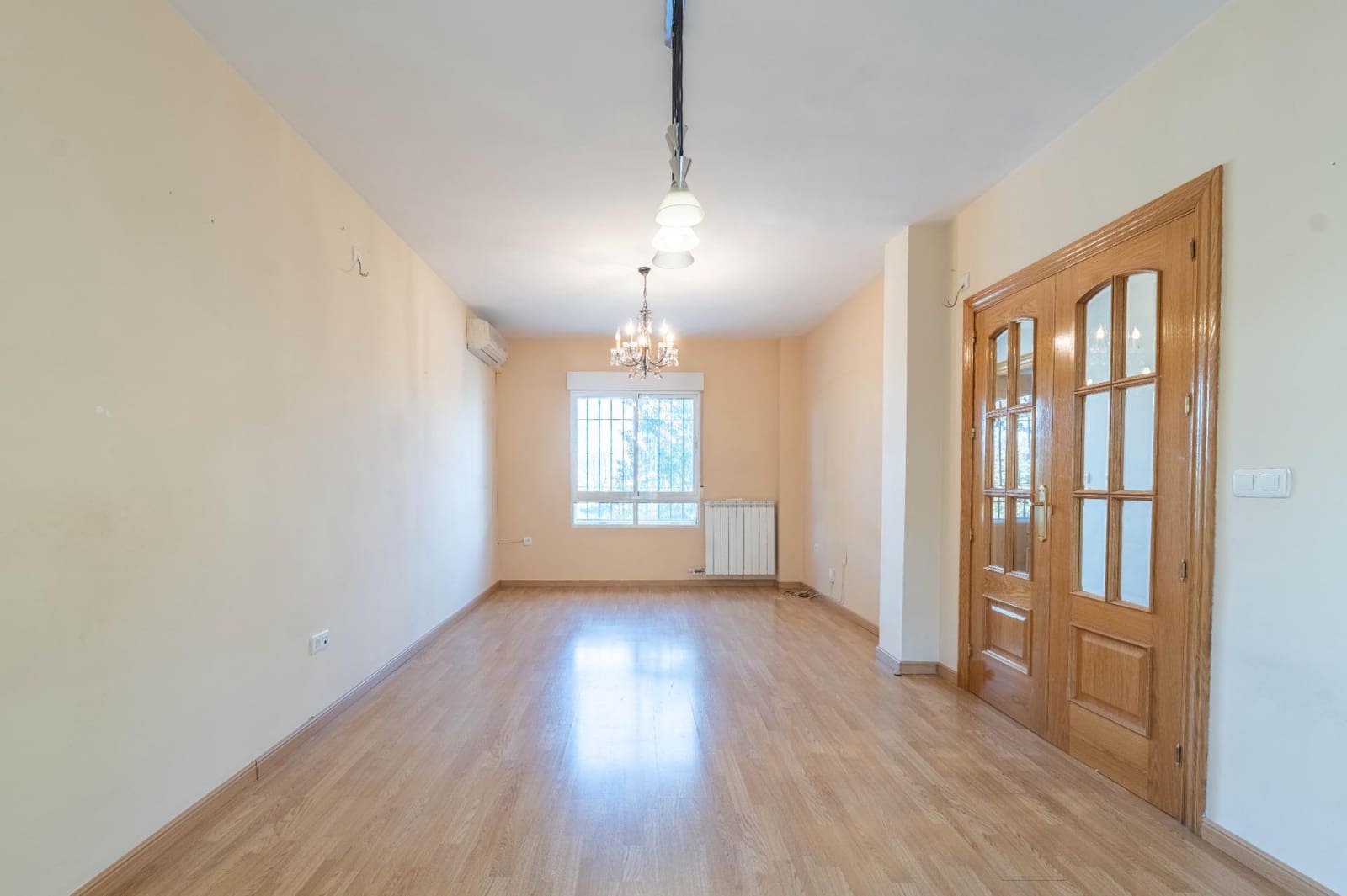 4 soverom Rekkehus til salgs i Cullar Vega med garasje - € 245 000 (Ref: 9422392)