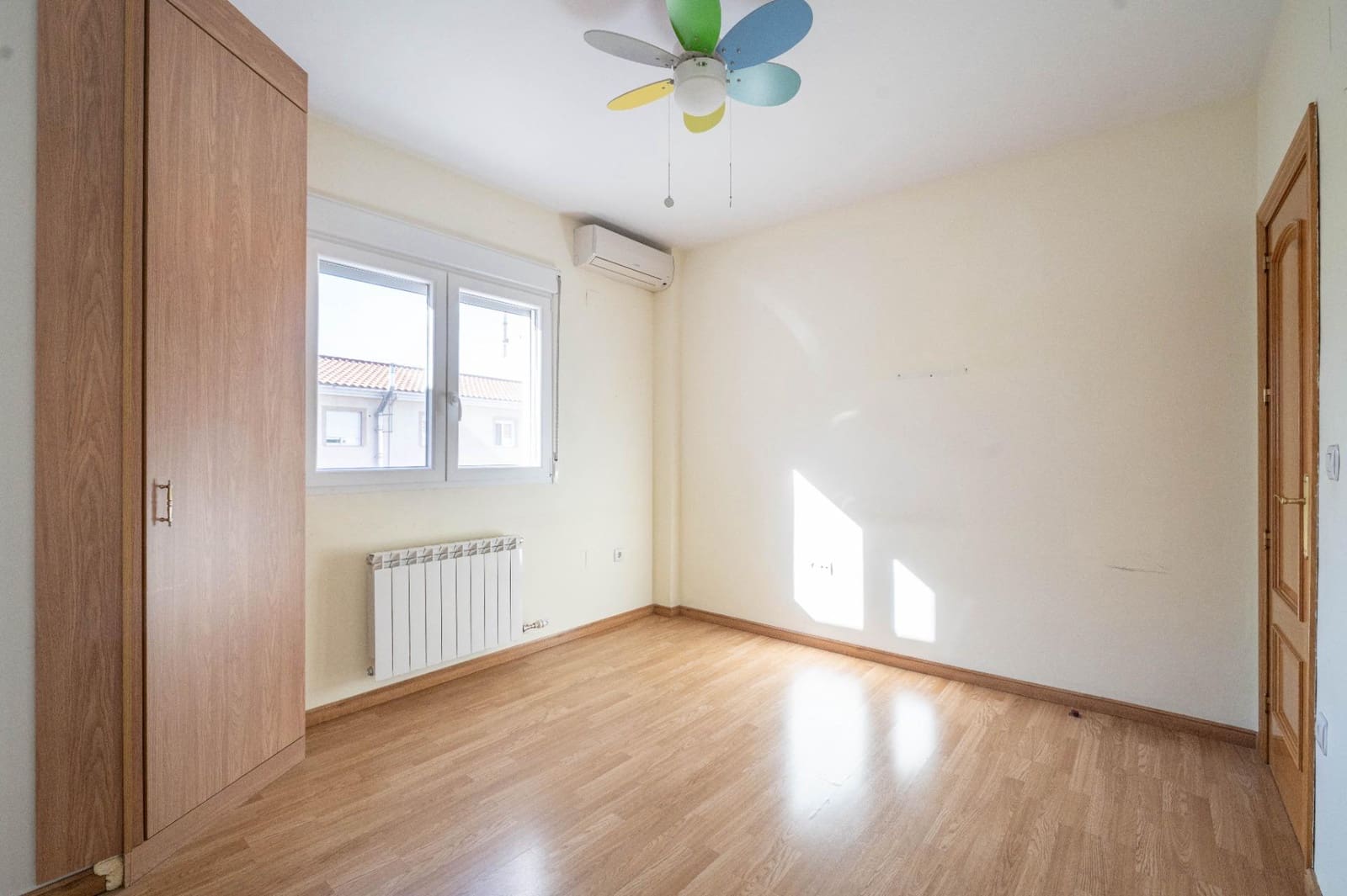 4 soverom Rekkehus til salgs i Cullar Vega med garasje - € 245 000 (Ref: 9422392)