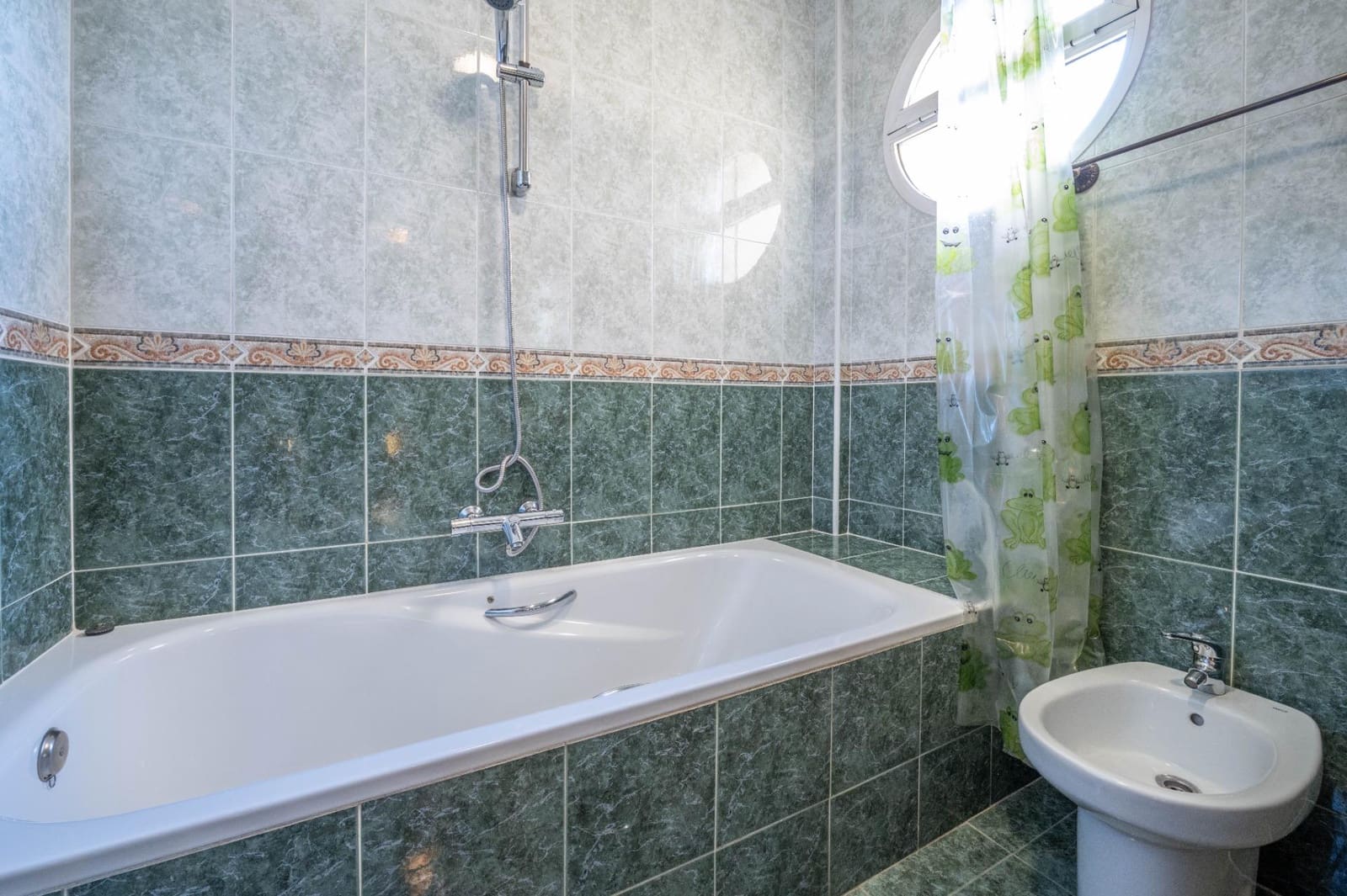 4 soverom Rekkehus til salgs i Cullar Vega med garasje - € 245 000 (Ref: 9422392)