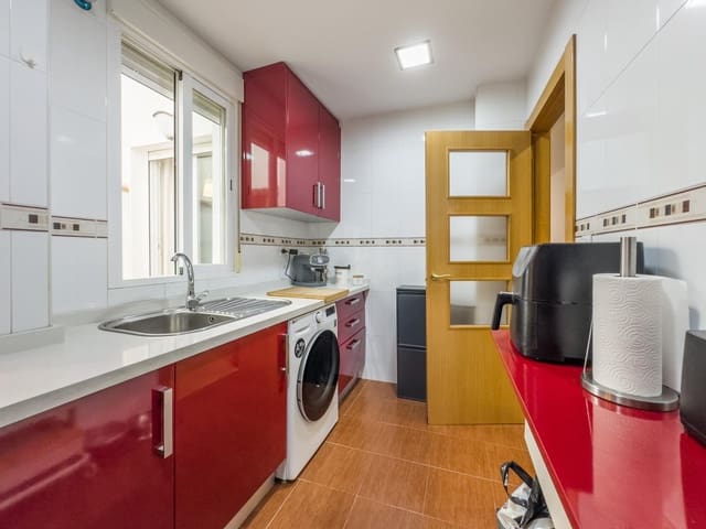 2 soveværelse Lejlighed til salg i Churriana de la Vega med garage - € 179.000 (Ref: 9422393)