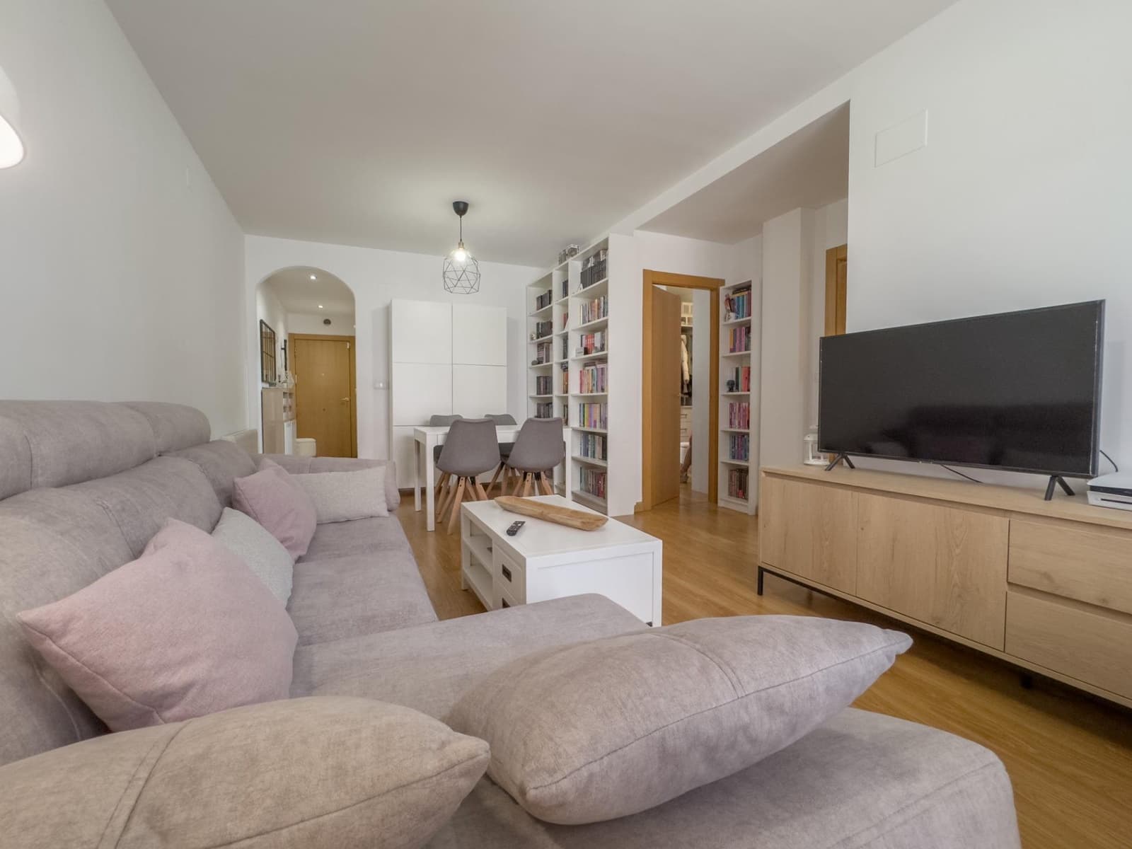 2 sypialnia Mieszkanie na sprzedaż w Churriana de la Vega z garażem - 179 000 € (Ref: 9422393)