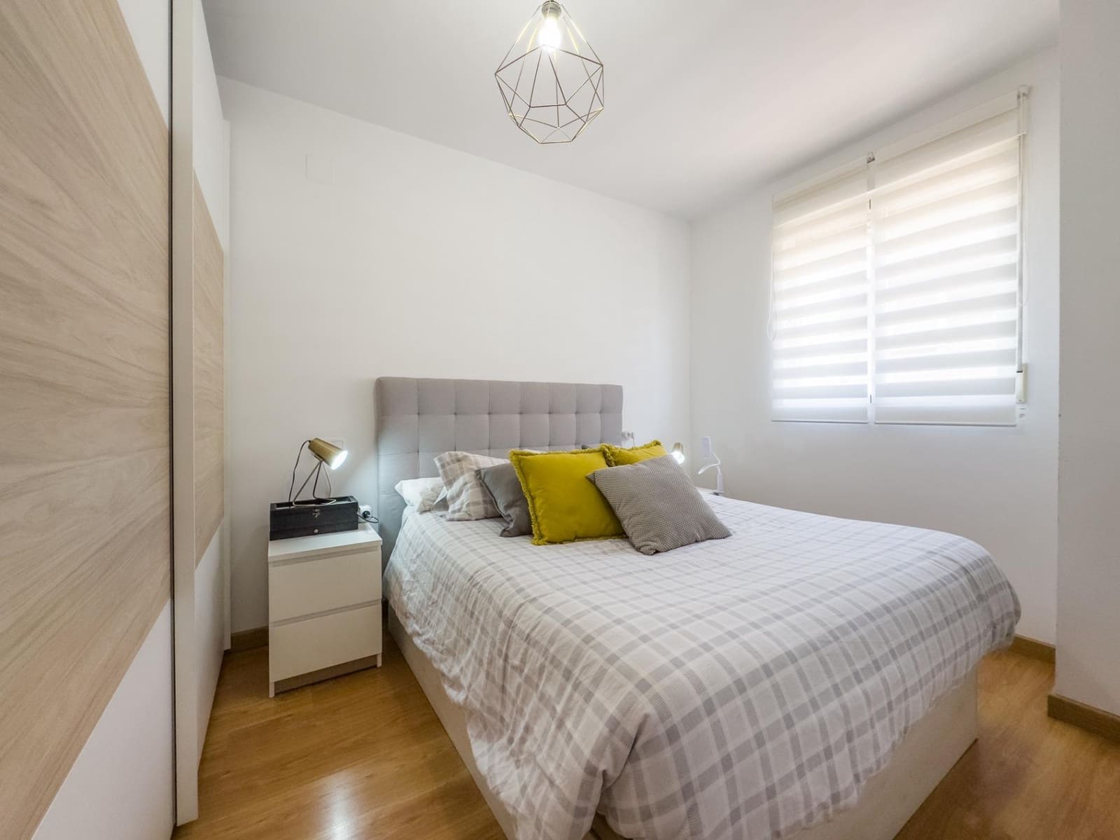 2 sypialnia Mieszkanie na sprzedaż w Churriana de la Vega z garażem - 179 000 € (Ref: 9422393)