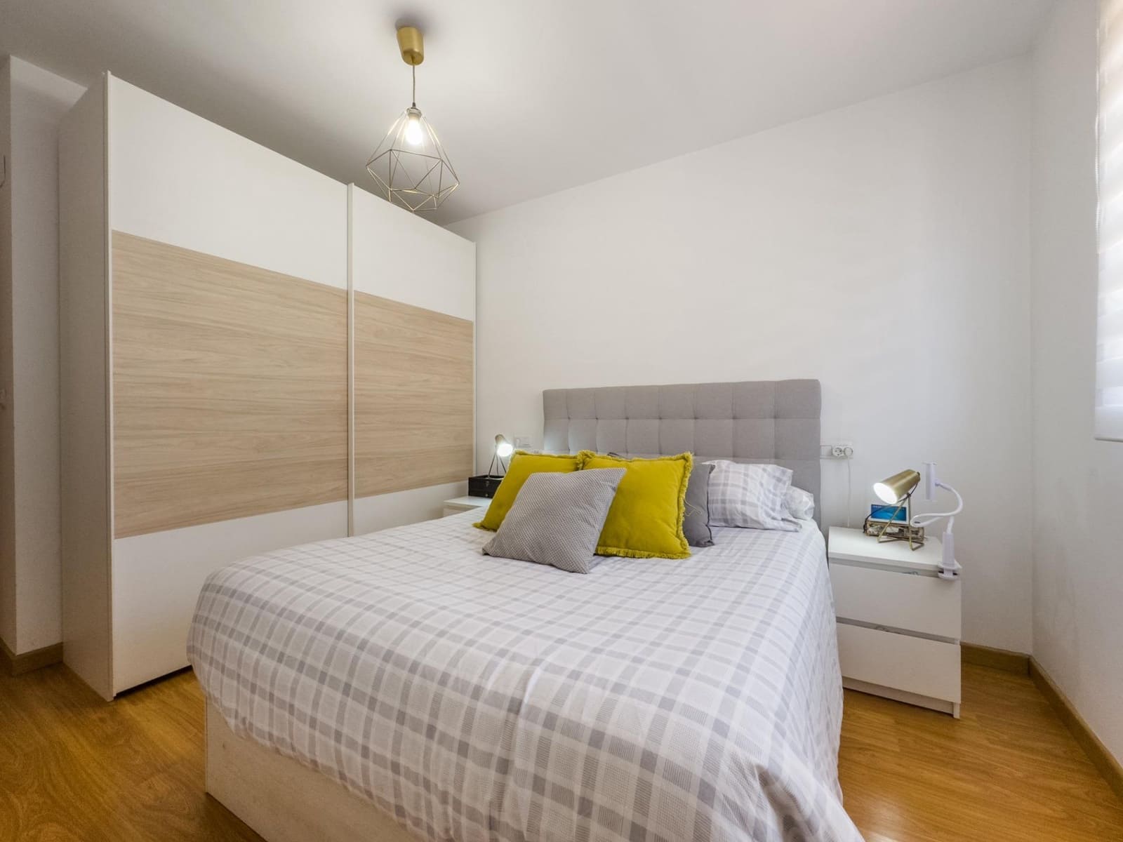 2 sypialnia Mieszkanie na sprzedaż w Churriana de la Vega z garażem - 179 000 € (Ref: 9422393)