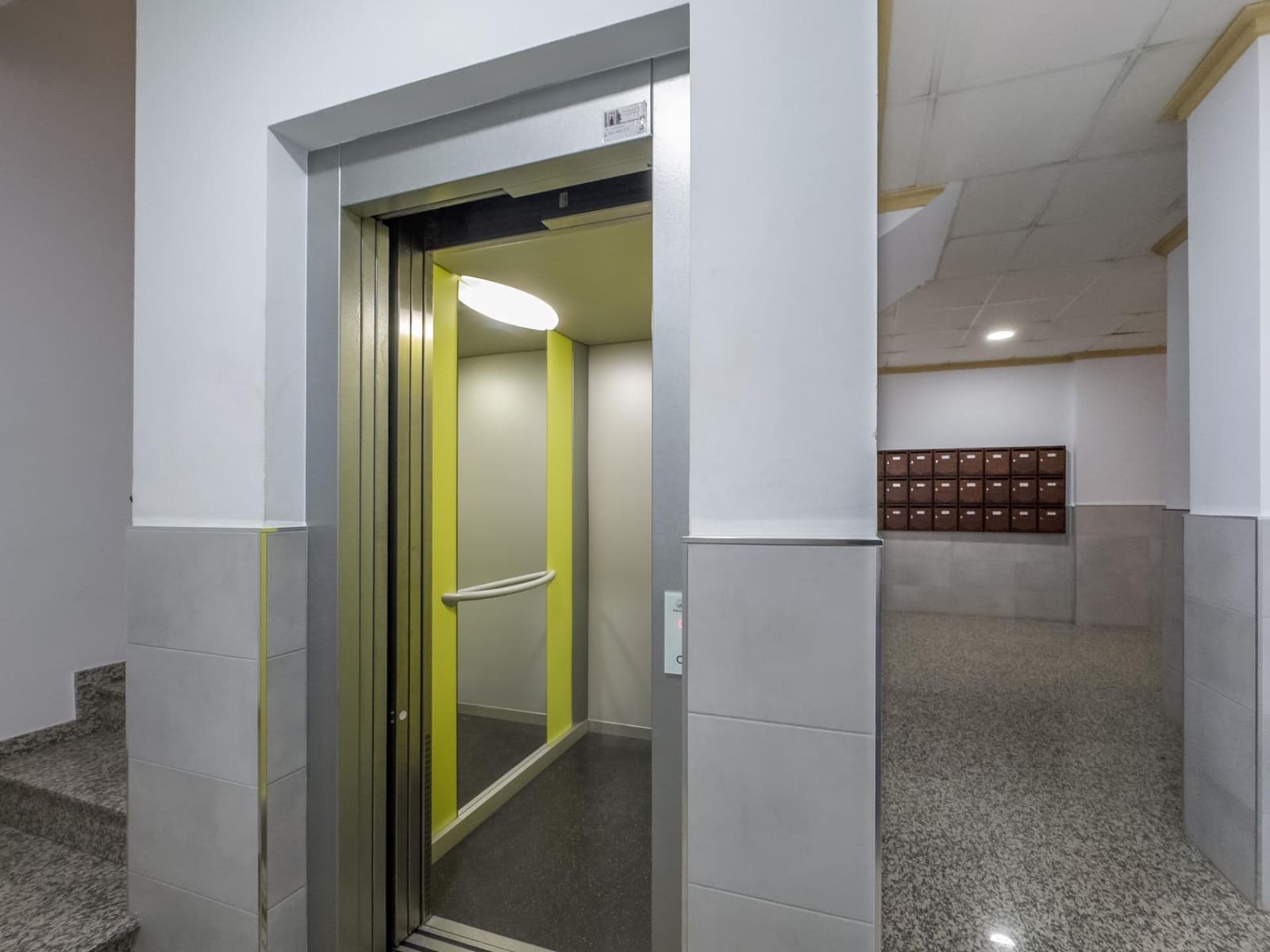 2 sypialnia Mieszkanie na sprzedaż w Churriana de la Vega z garażem - 179 000 € (Ref: 9422393)