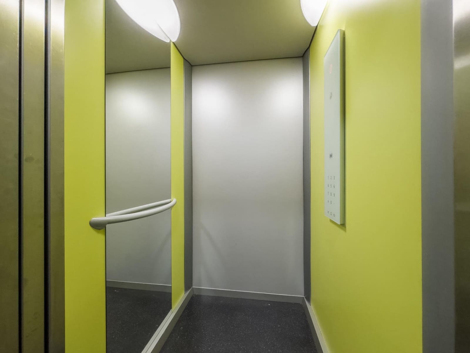 2 sypialnia Mieszkanie na sprzedaż w Churriana de la Vega z garażem - 179 000 € (Ref: 9422393)