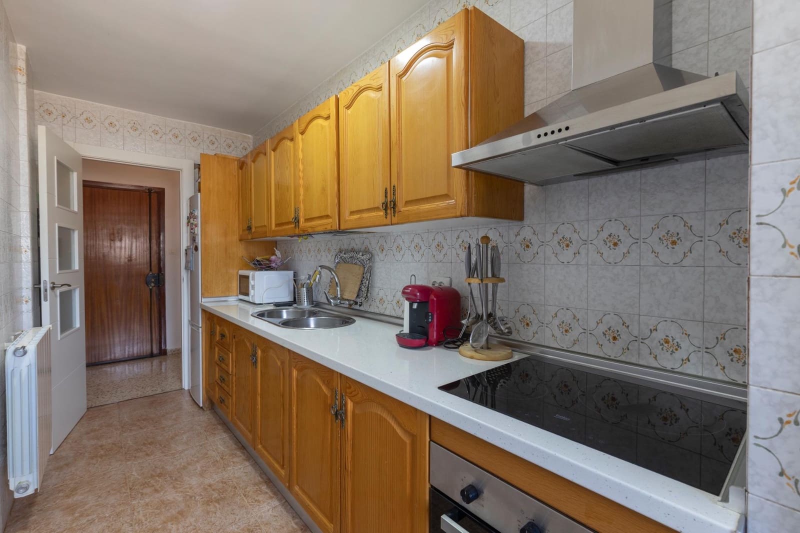 Piso de 3 habitaciones en Granada ciudad en venta con garaje - 135.000 € (Ref: 9422397)