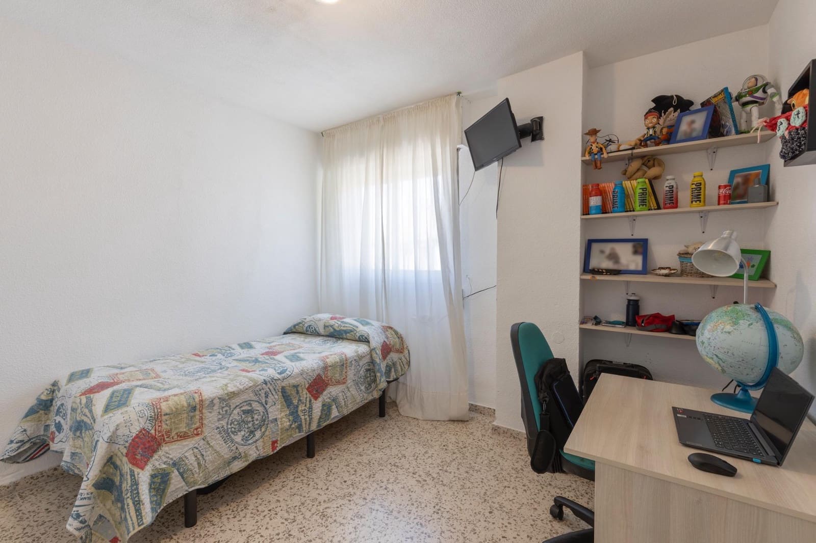 Piso de 3 habitaciones en Granada ciudad en venta con garaje - 135.000 € (Ref: 9422397)