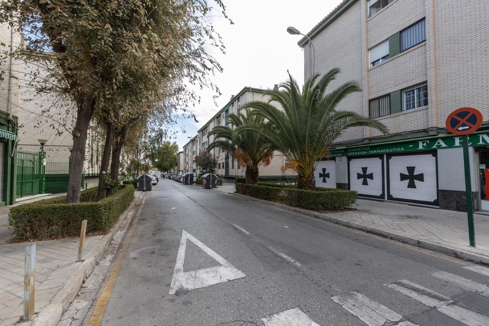 Piso de 3 habitaciones en Granada ciudad en venta con garaje - 135.000 € (Ref: 9422397)