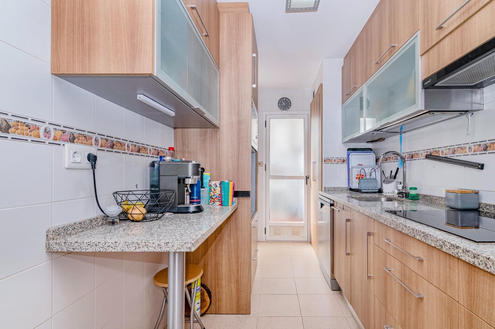 3 bedroom Flat for sale in Las Gabias with garage - € 157,000 (Ref: 9422400)