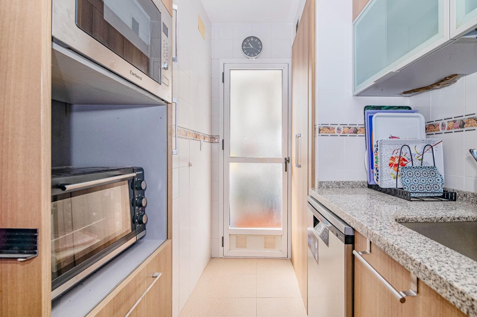 3 bedroom Flat for sale in Las Gabias with garage - € 157,000 (Ref: 9422400)