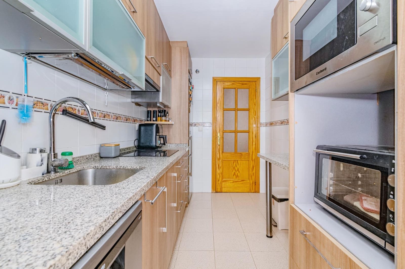 3 bedroom Flat for sale in Las Gabias with garage - € 157,000 (Ref: 9422400)