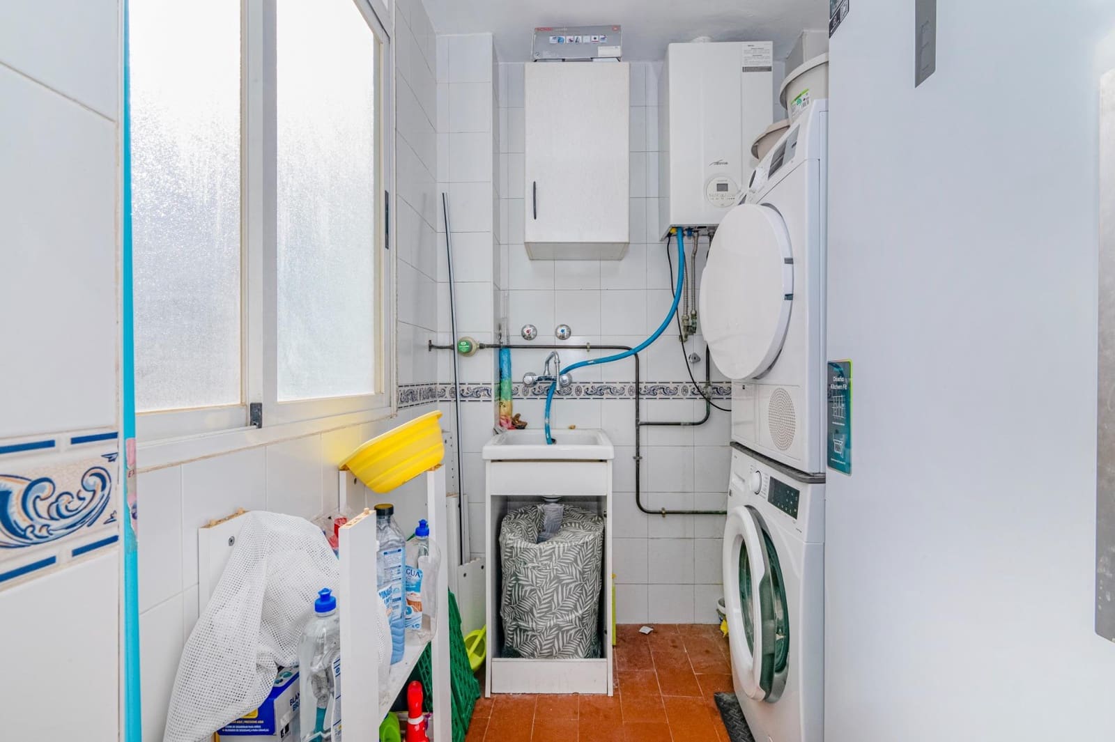 3 bedroom Flat for sale in Las Gabias with garage - € 157,000 (Ref: 9422400)