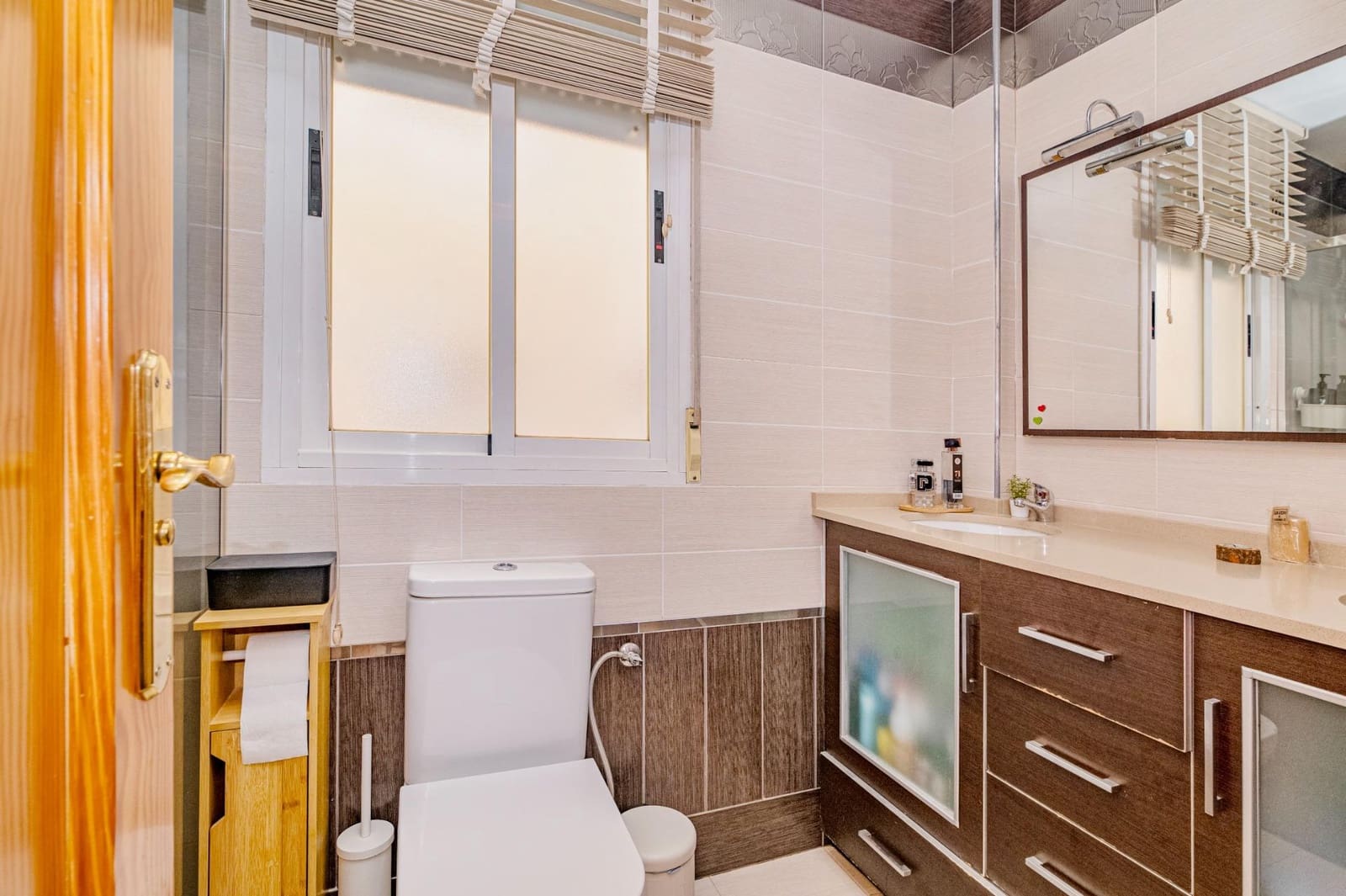 3 bedroom Flat for sale in Las Gabias with garage - € 157,000 (Ref: 9422400)