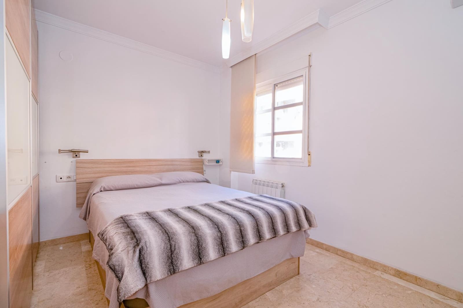 3 bedroom Flat for sale in Las Gabias with garage - € 157,000 (Ref: 9422400)