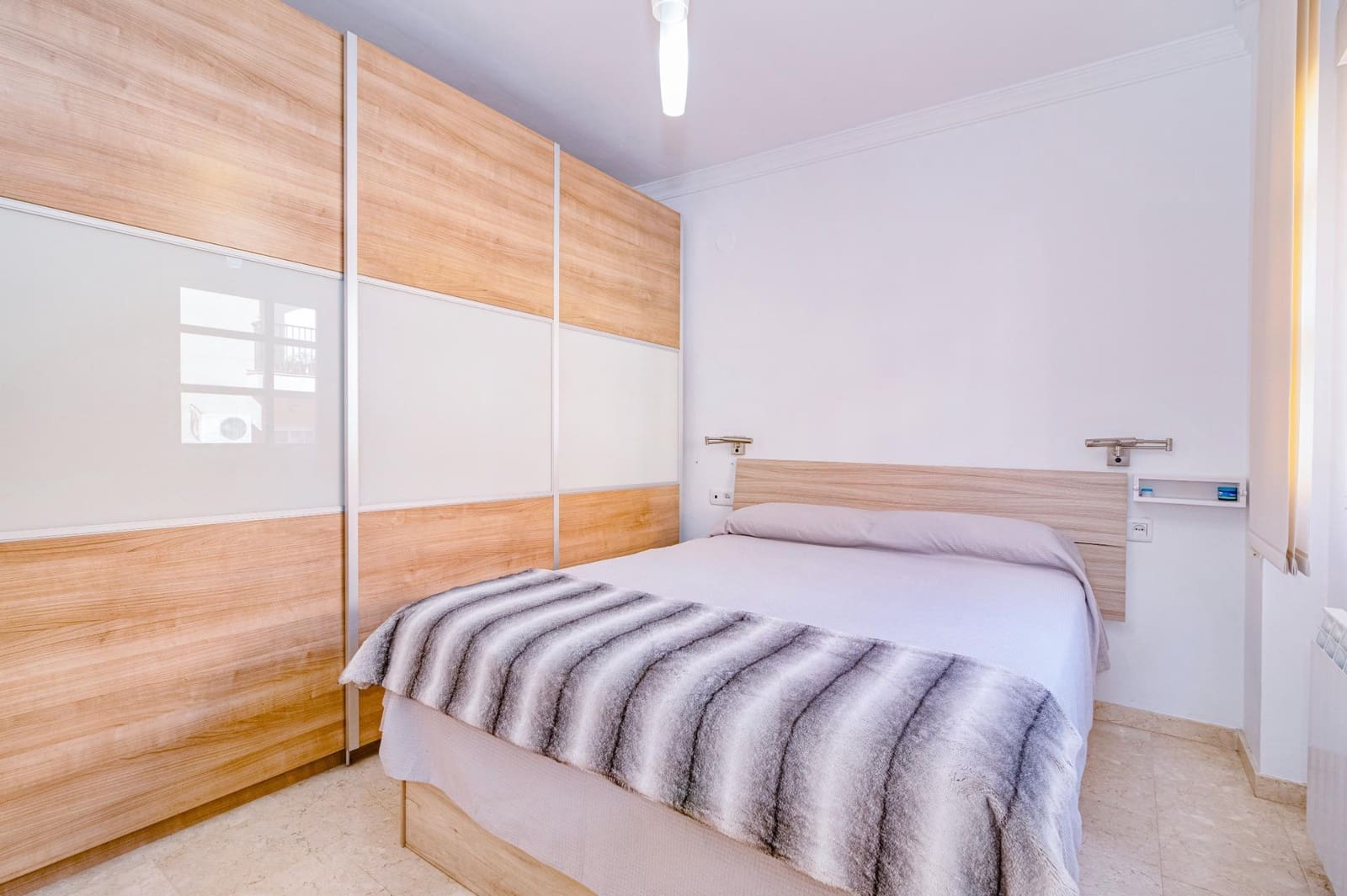 3 bedroom Flat for sale in Las Gabias with garage - € 157,000 (Ref: 9422400)