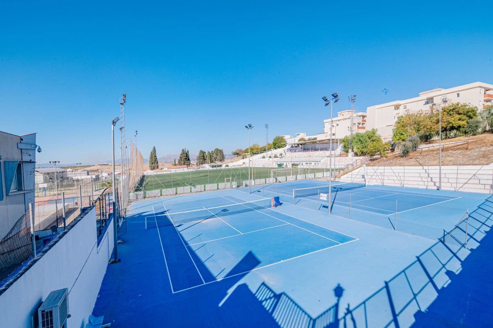 3 bedroom Flat for sale in Las Gabias with garage - € 157,000 (Ref: 9422400)