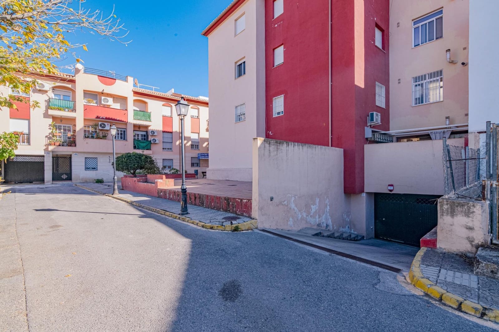 3 bedroom Flat for sale in Las Gabias with garage - € 157,000 (Ref: 9422400)