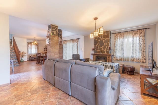 3 soverom Villa til salgs i Almuñécar med svømmebasseng - € 599 000 (Ref: 9422401)