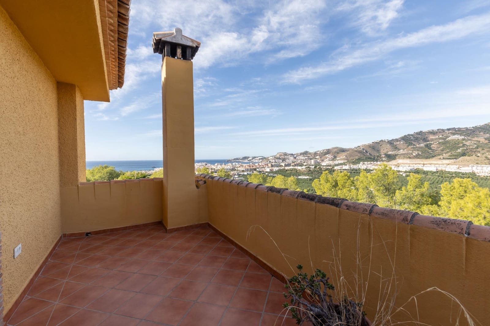 3 soverom Villa til salgs i Almunecar med svømmebasseng - € 599 000 (Ref: 9422401)