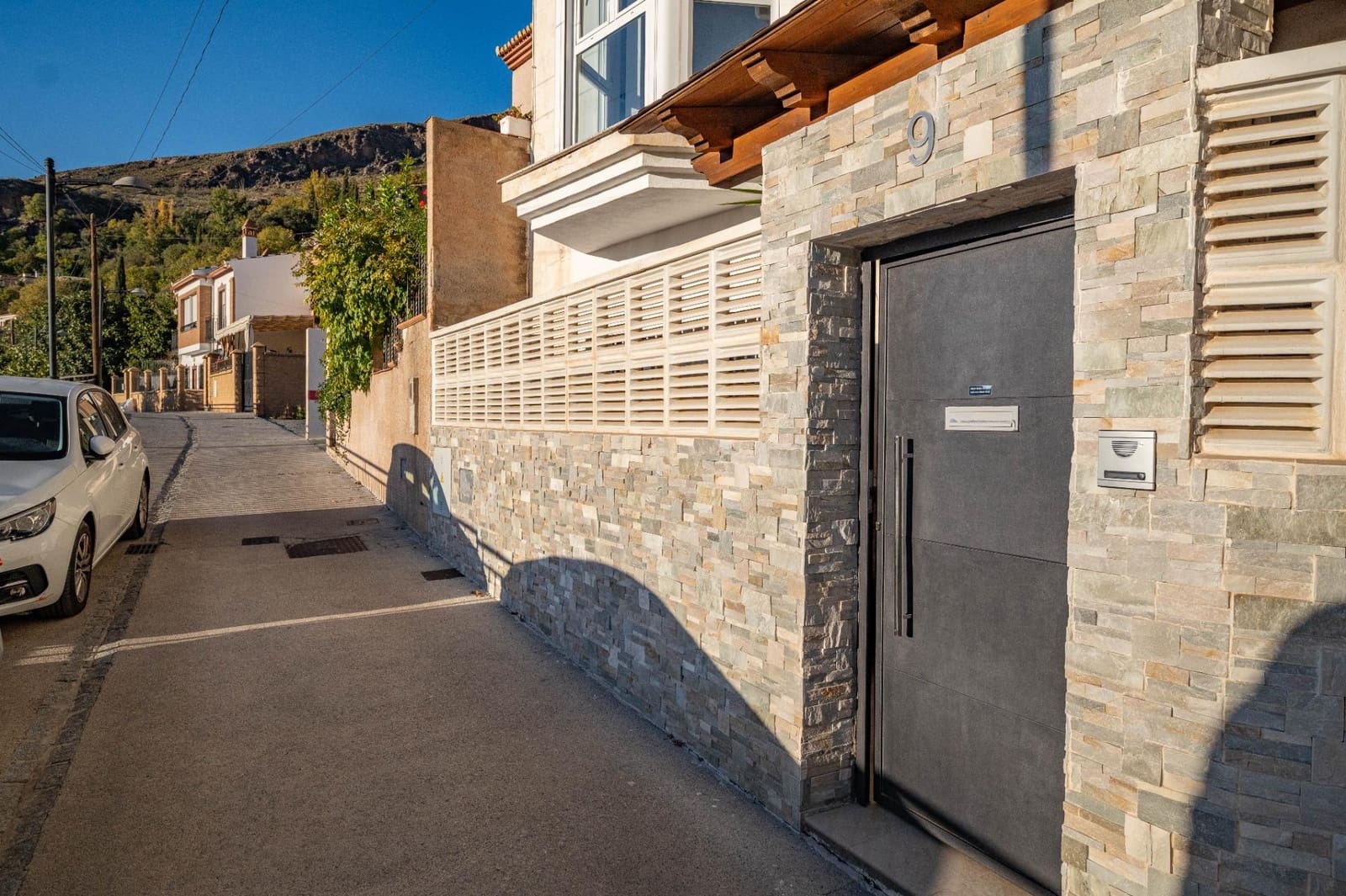 3 soveværelse Byhus til salg i Guejar Sierra med garage - € 349.000 (Ref: 9422407)