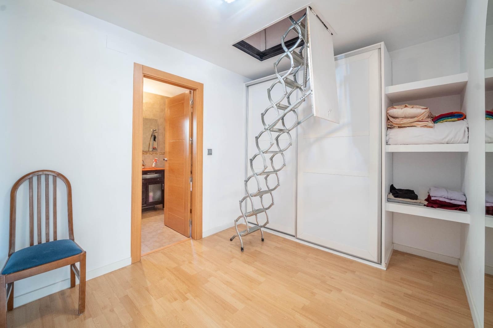 3 soveværelse Byhus til salg i Guejar Sierra med garage - € 349.000 (Ref: 9422407)