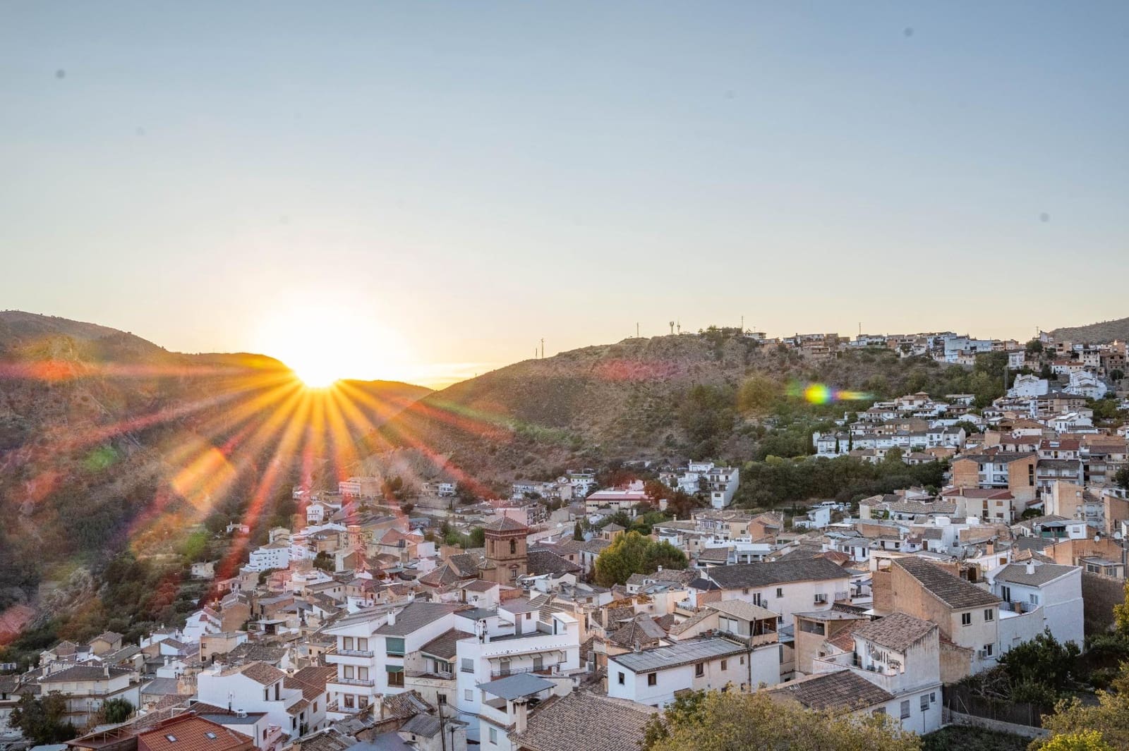 3 soveværelse Byhus til salg i Guejar Sierra med garage - € 349.000 (Ref: 9422407)