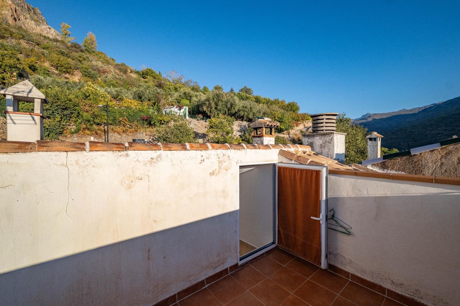 3 soveværelse Byhus til salg i Guejar Sierra med garage - € 349.000 (Ref: 9422407)