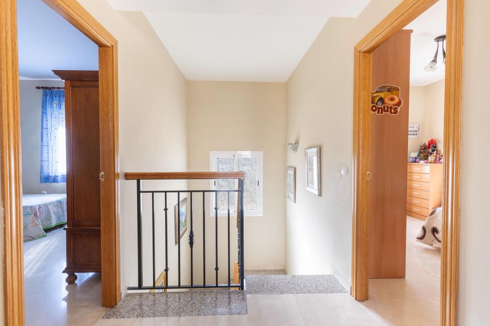 4 slaapkamer Halfvrijstaande villa te koop in Albolote met garage - € 304.900 (Ref: 9422408)