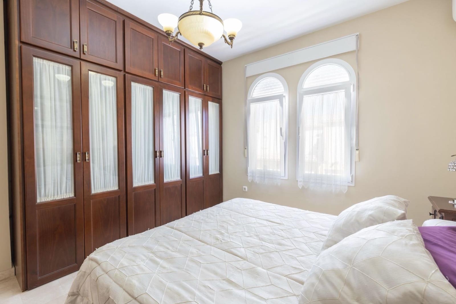 4 slaapkamer Halfvrijstaande villa te koop in Albolote met garage - € 304.900 (Ref: 9422408)