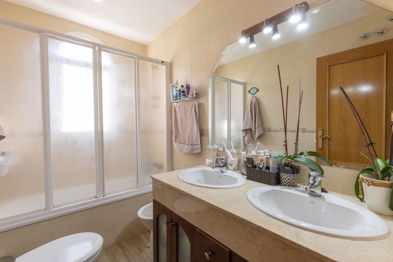 4 slaapkamer Halfvrijstaande villa te koop in Albolote met garage - € 304.900 (Ref: 9422408)