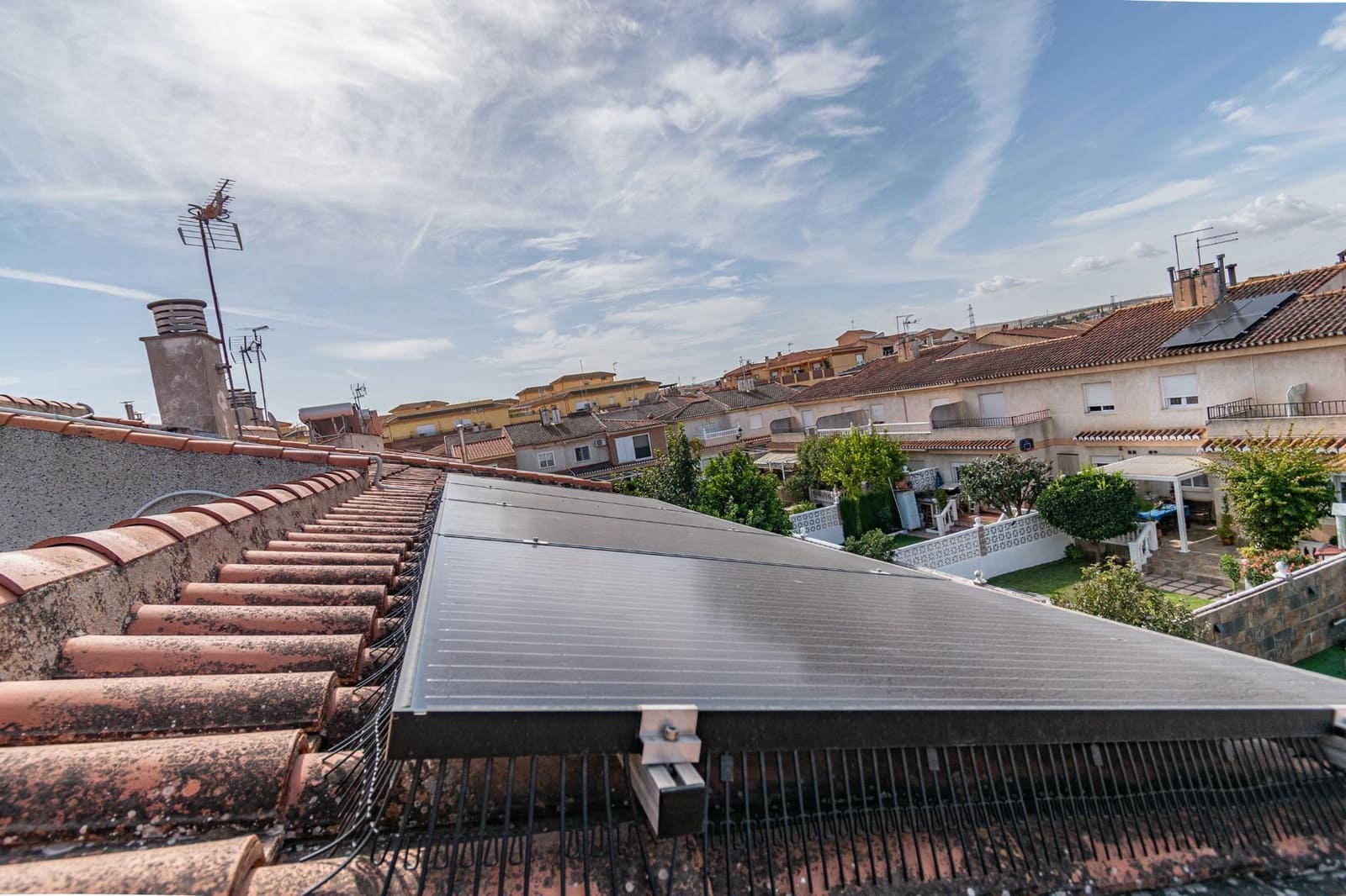 4 soverom Rekkehus til salgs i Las Gabias med svømmebasseng garasje - € 310 000 (Ref: 9427165)