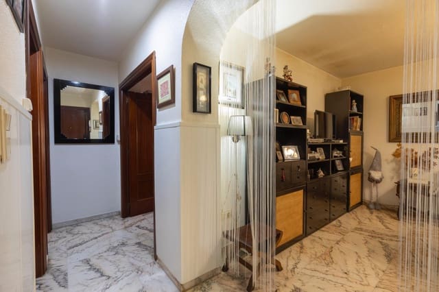 2 soveværelse Lejlighed til salg i Figares, Granada by - € 229.000 (Ref: 9427170)