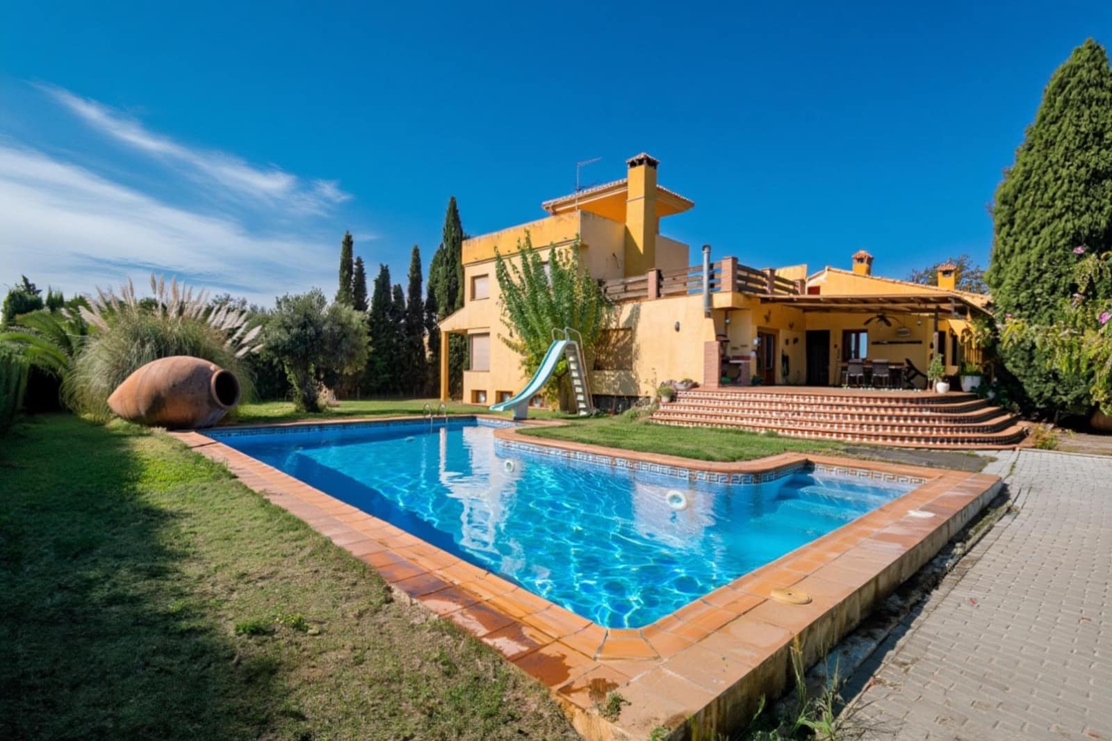 7 bedroom Villa for sale in Alhendin with pool garage - € 599,000 (Ref: 9427172)