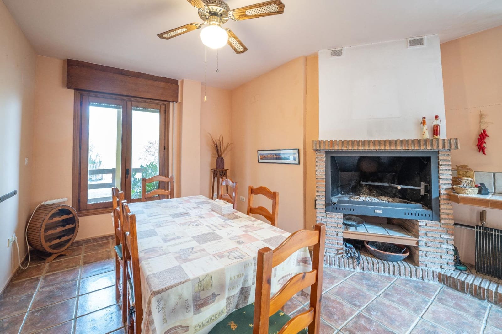 7 bedroom Villa for sale in Alhendin with pool garage - € 599,000 (Ref: 9427172)