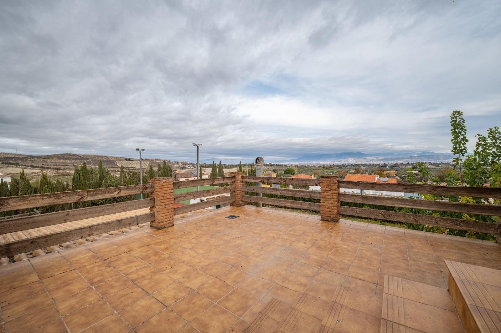 7 bedroom Villa for sale in Alhendin with pool garage - € 599,000 (Ref: 9427172)