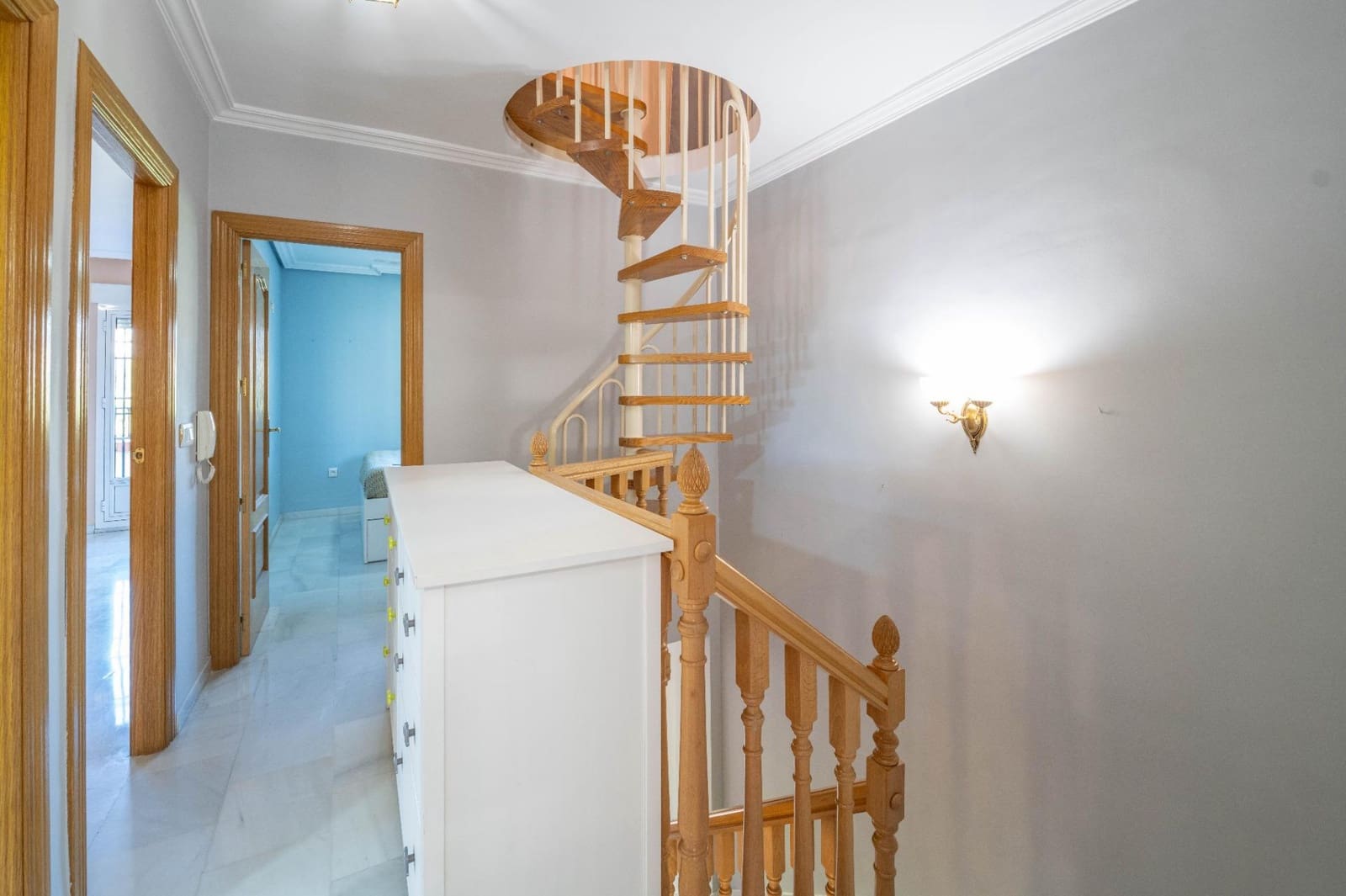 Apartamento de 4 habitaciones en Granada ciudad en venta con garaje - 489.000 € (Ref: 9427173)