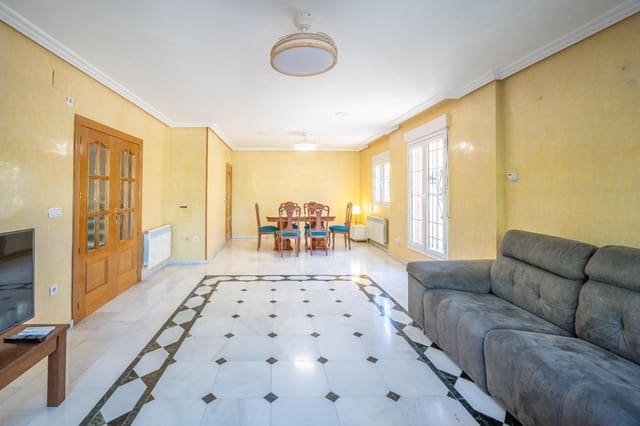 Apartamento de 4 habitaciones en Granada ciudad en venta con garaje - 489.000 € (Ref: 9427173)