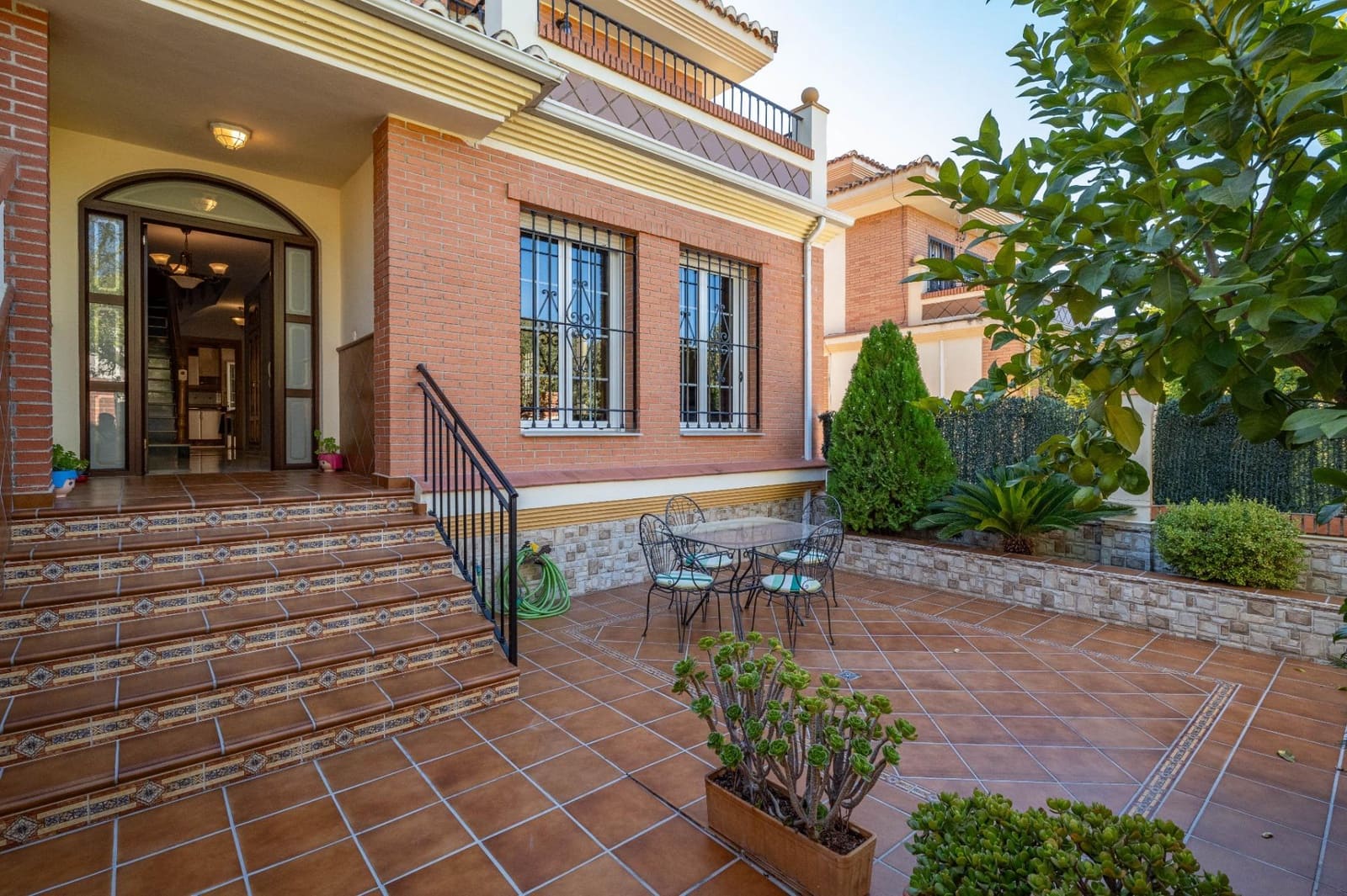 Apartamento de 4 habitaciones en Granada ciudad en venta con garaje - 489.000 € (Ref: 9427173)